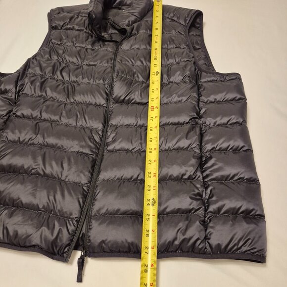 Uniqlo Ultra Light Duvet Vest XL - Picture 9 of 9